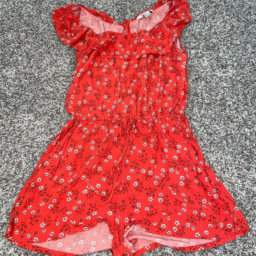 Romper with pockets